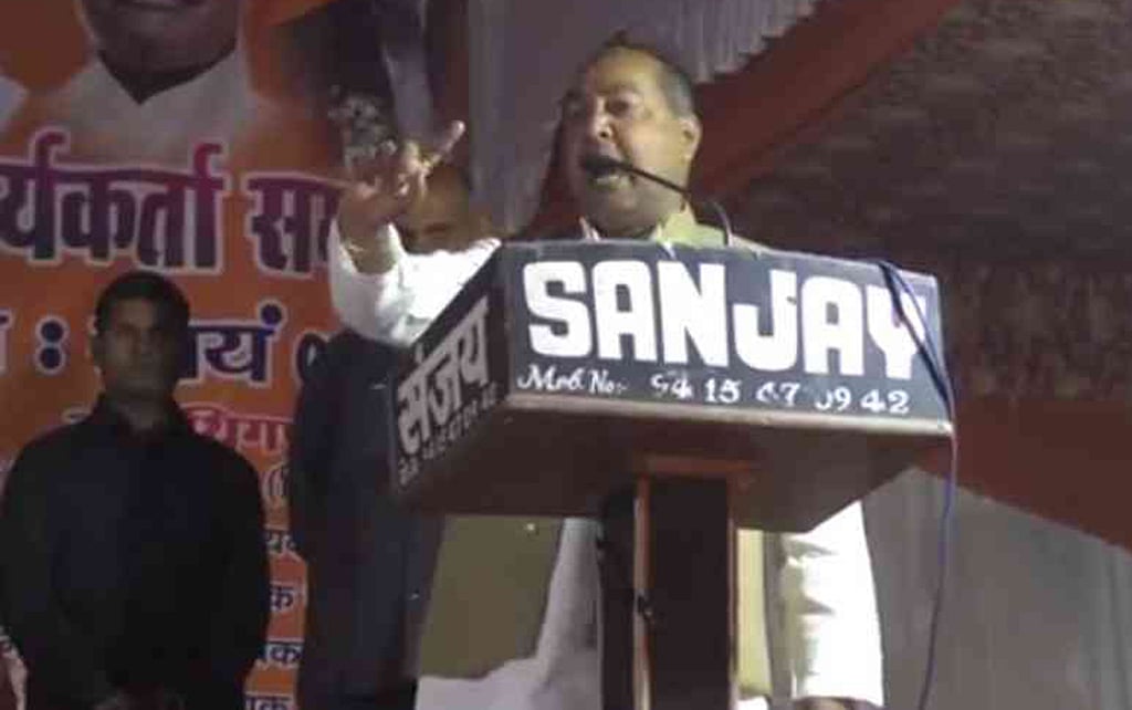 BJP leader threatens Muslims to vote for BJP in Barabanki