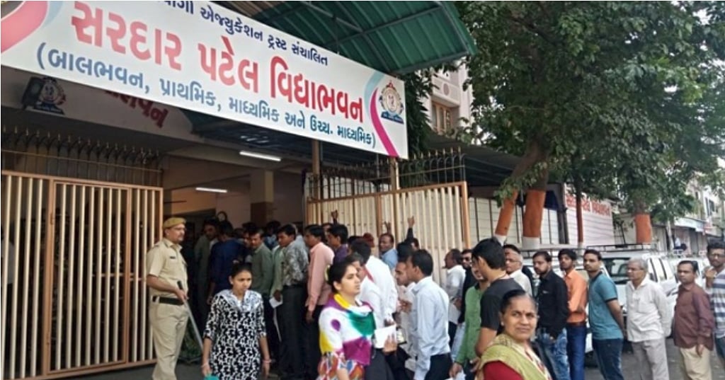 EVM, VVPAT glitches mark 10% polling in Gujarat