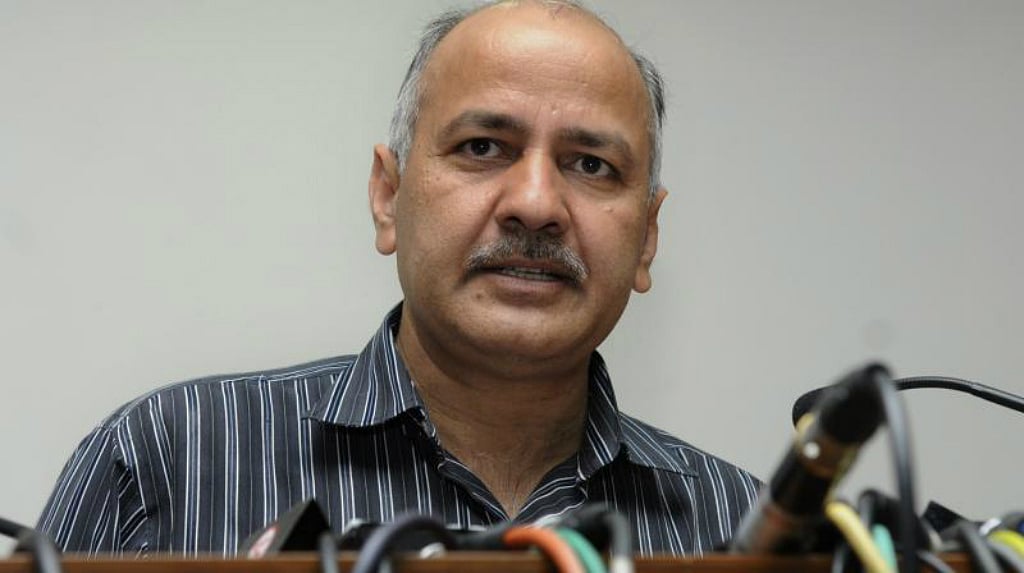 Sisodia seeks public support on Delhi MLAs disqualification 