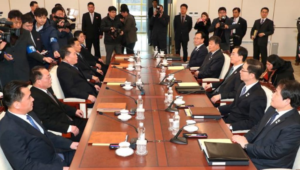 Seoul, Pyongyang hold formal talks after two years 