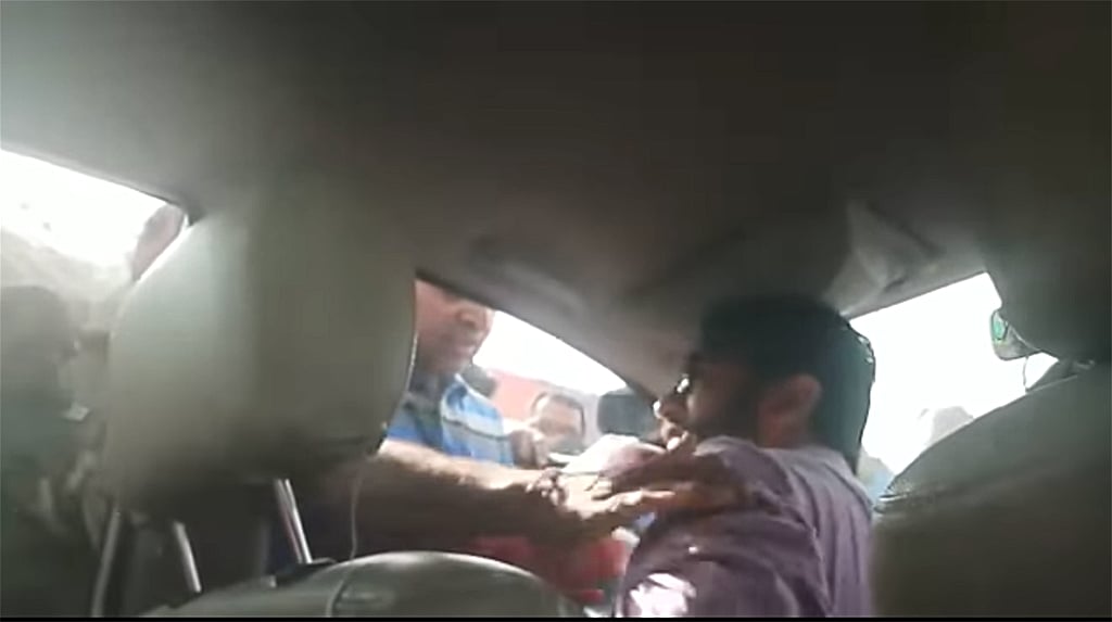 Video shows Jignesh Mevani pulled out of car allegedly by Gujarat Police