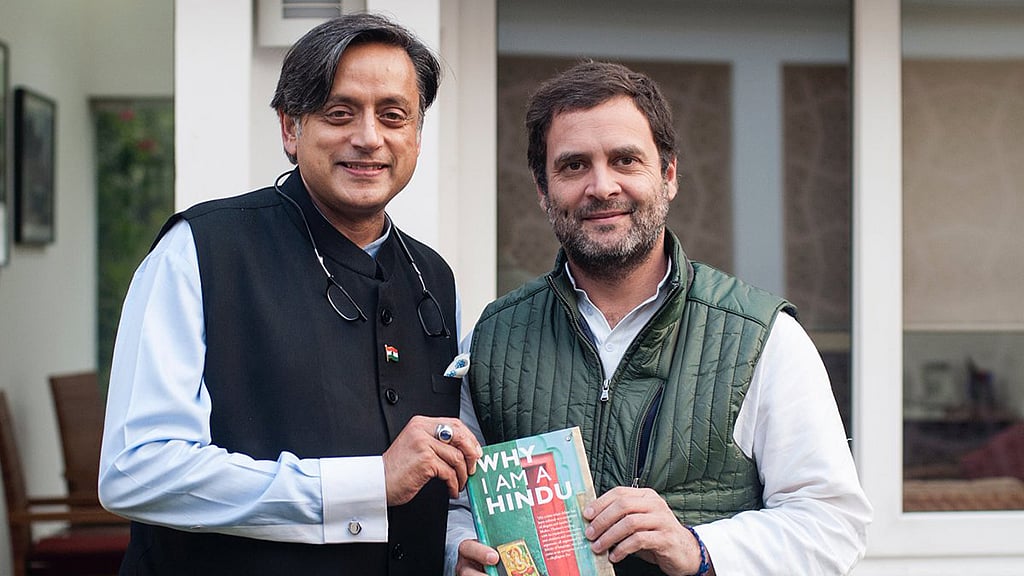 Photo courtesy: Twitter.com/ShashiTharoor