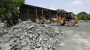 Modi does a U-turn on auction: No more sale of natural resources, spectrum