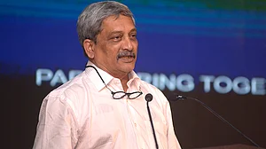 Manohar Parrikar discharged from Mumbai hospital