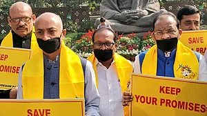 Bandh in Andhra; bus services suspended, schools shut