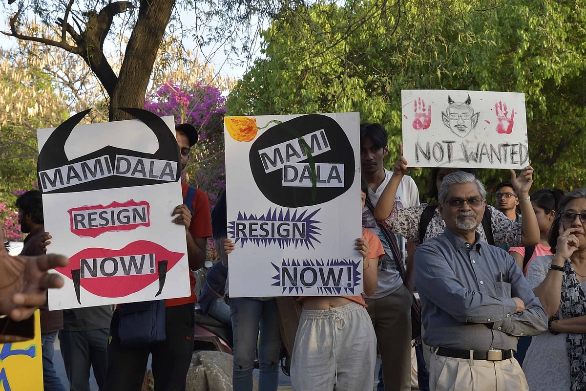 JNUTA begins ‘satyagraha’, calls for three day varsity strike  