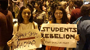 Delhi Police and JNU students trade charges and videos