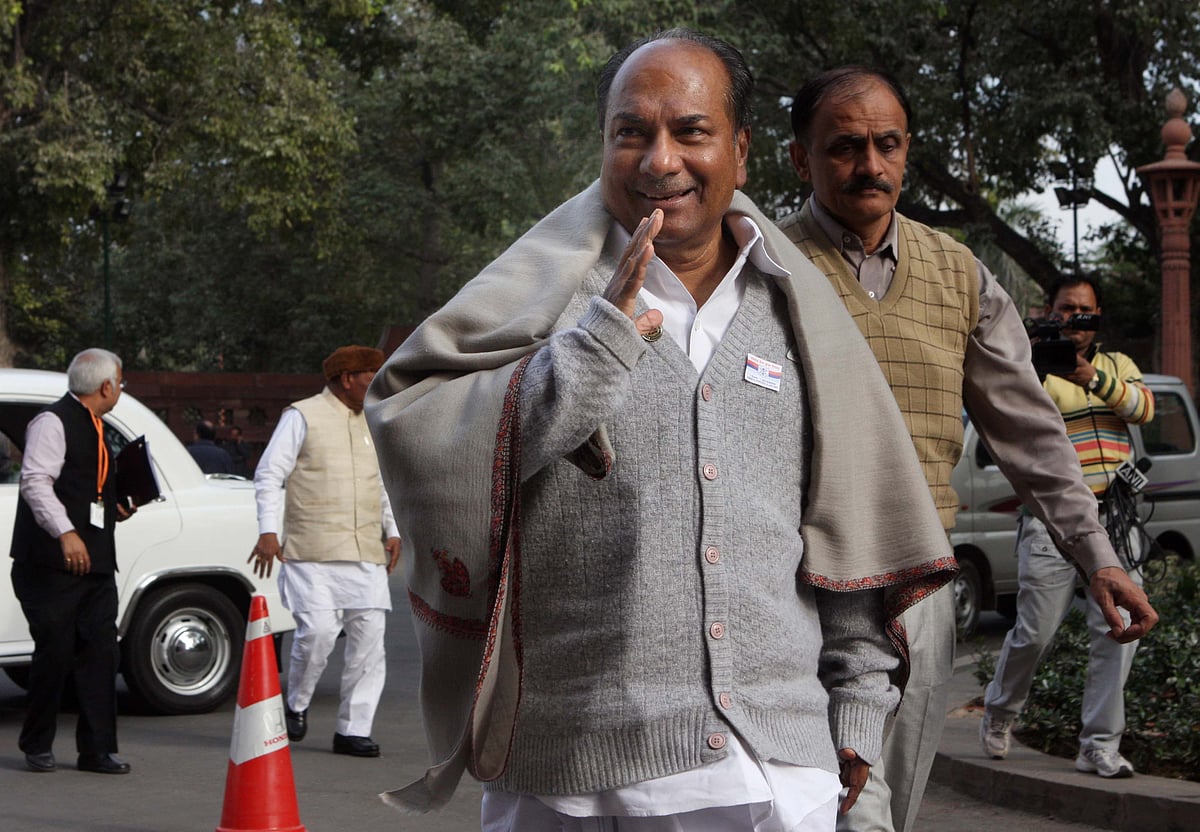 AK Antony: “This govt is compromising national security”