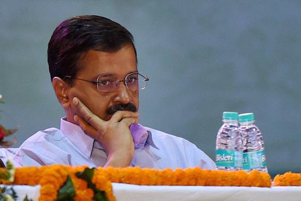 Arvind Kejriwal pays for shoot-and-scoot politics with apologies
