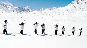 Stunning Himalaya photos tweeted by Indo-Tibetan Border Police