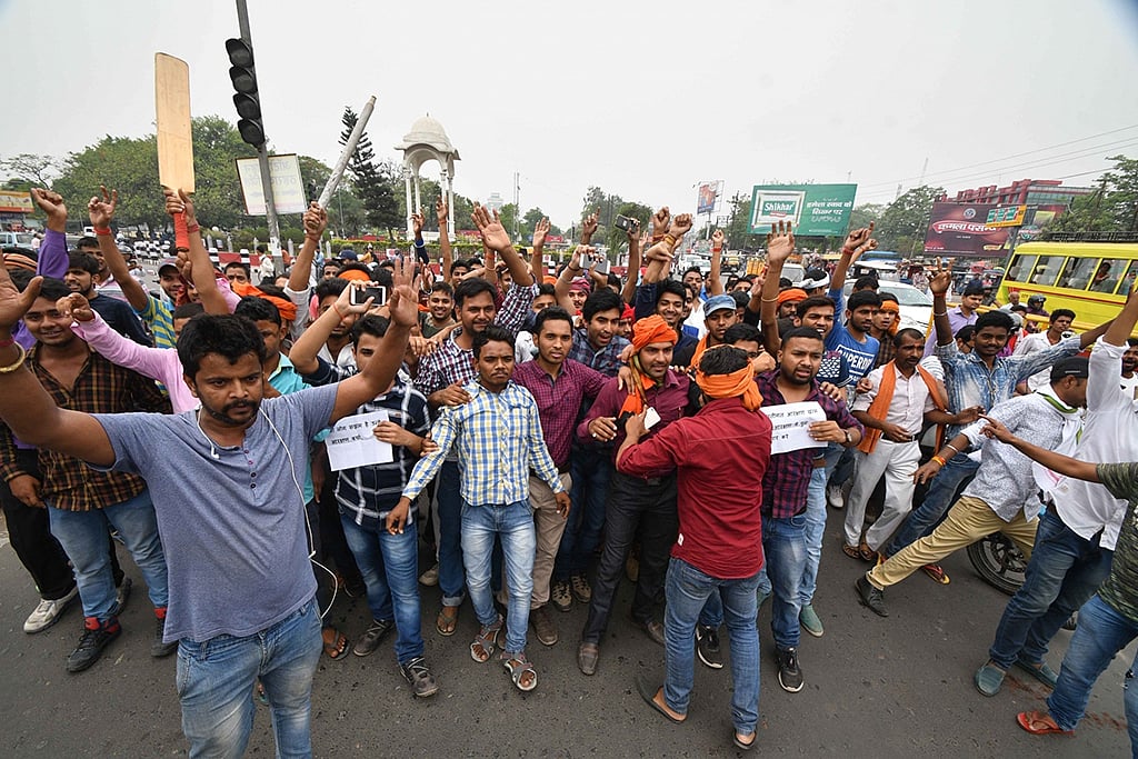 Bharat Bandh: Violence leaves over a dozen injured in Bihar