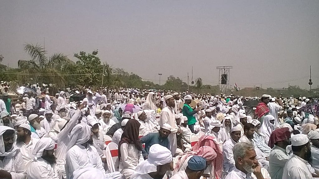 Bihar: Nitish pulls a fast one on Muslims at Deen Bachao, Desh Bachao rally