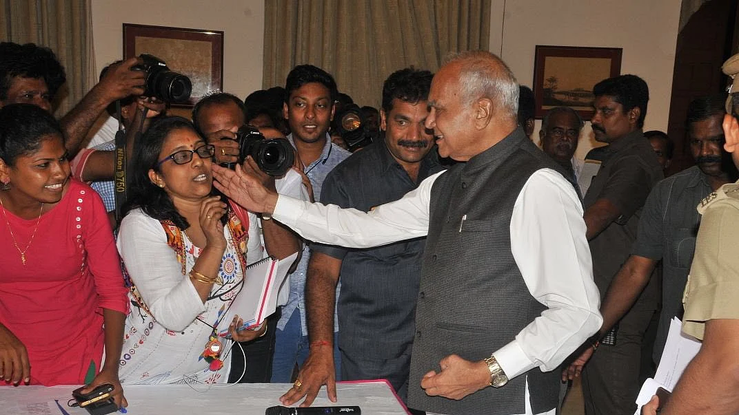 Photo courtesy: Twitter.com/lakhinathan