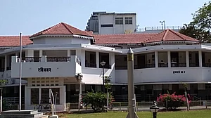 When Amit Shah, CBI lawyer and HC judge all stayed at Ravi Bhawan, Nagpur