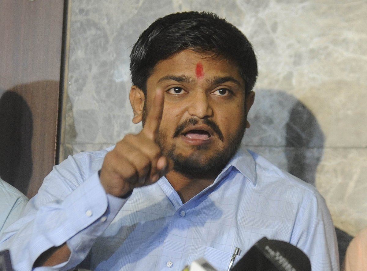 Hardik Patel fears impending  attack after security withdrawn