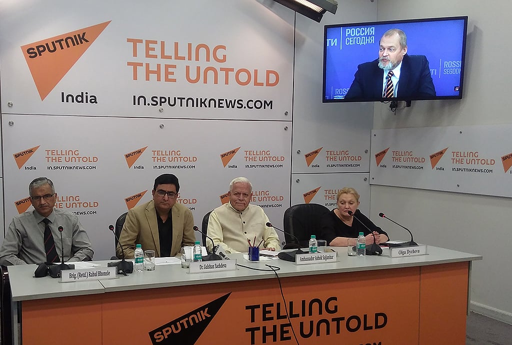 Russia not keen to stop defence supplies to Pakistan as Sitharaman visits Moscow