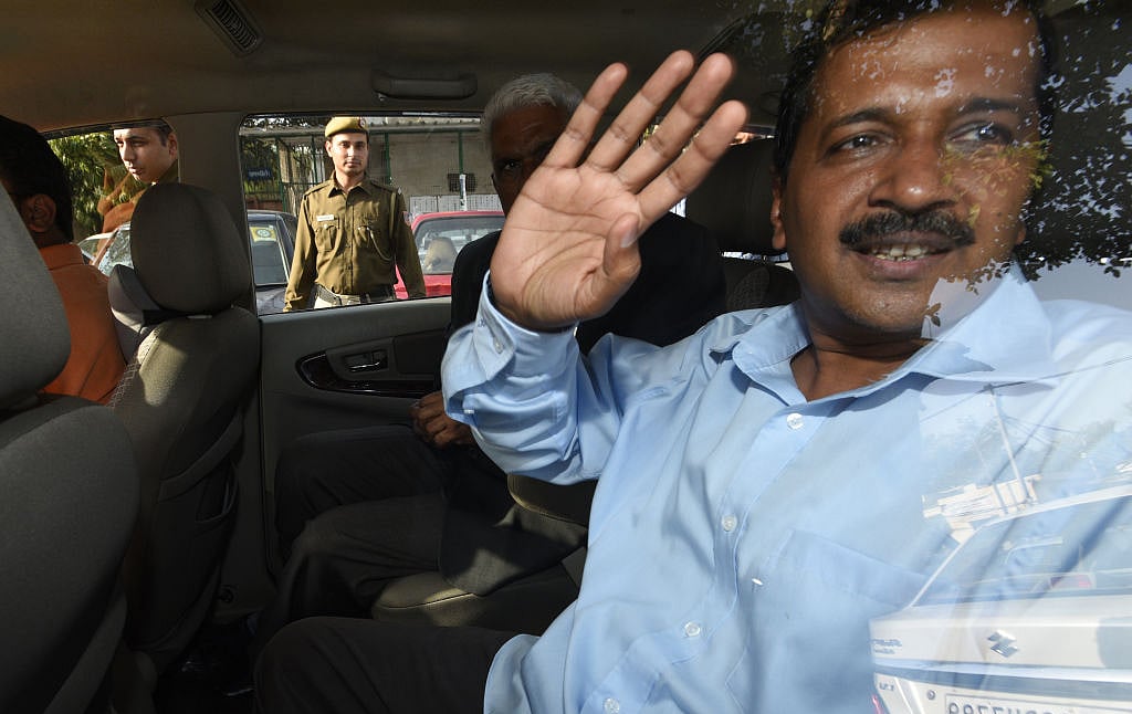 Kirti Azad calls Kejriwal a coward, dares Jaitley to sue him