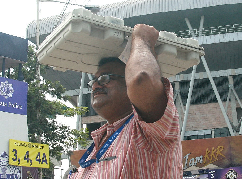 Experts in US expose EVM vote theft techniques