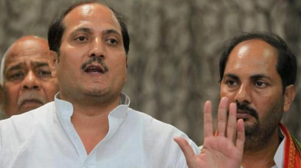 UP minister dines at a Dalit household in Aligarh, orders food from outside