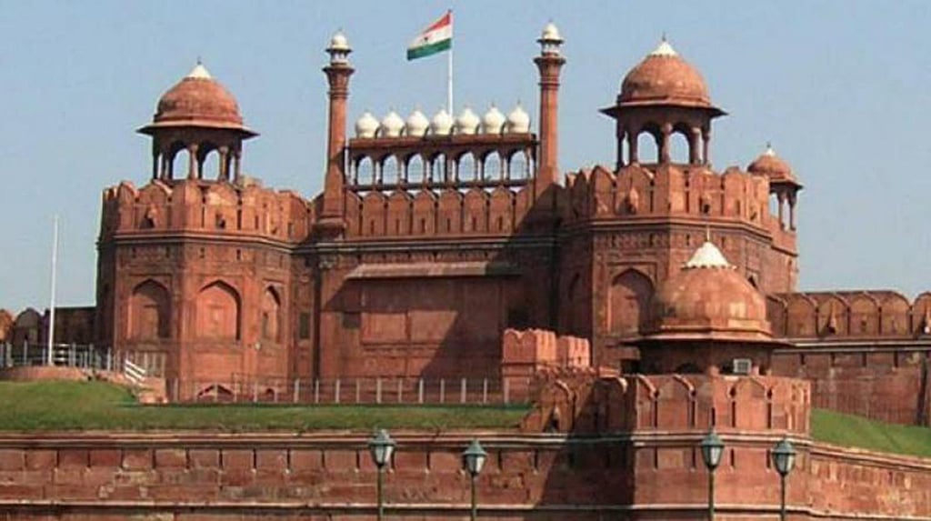 After Red Fort’s corporate takeover,  govt adopts RSS’ memorial