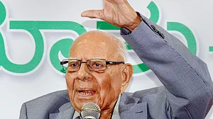 Tributes pour in for Ram Jethmalani; Prez, PM hail eminent jurist