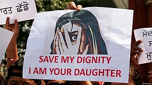 Muzaffarpur rape: Govt takes action against doctors following victim's death