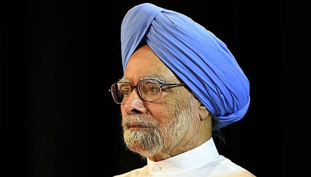 Manmohan on Modi: “It doesn’t behove a Prime Minister to stoop so low”