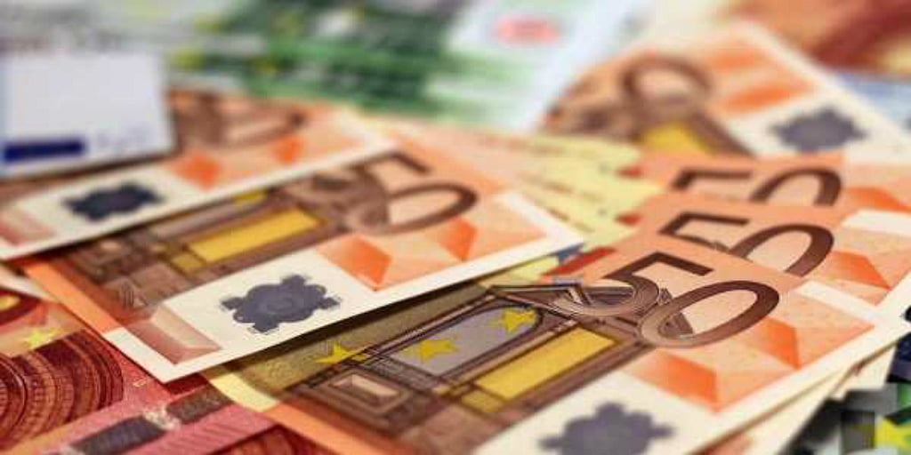 Indians’ money in Swiss banks rise by 50% to ₹ 7,000 crore, steepest surge since 2004