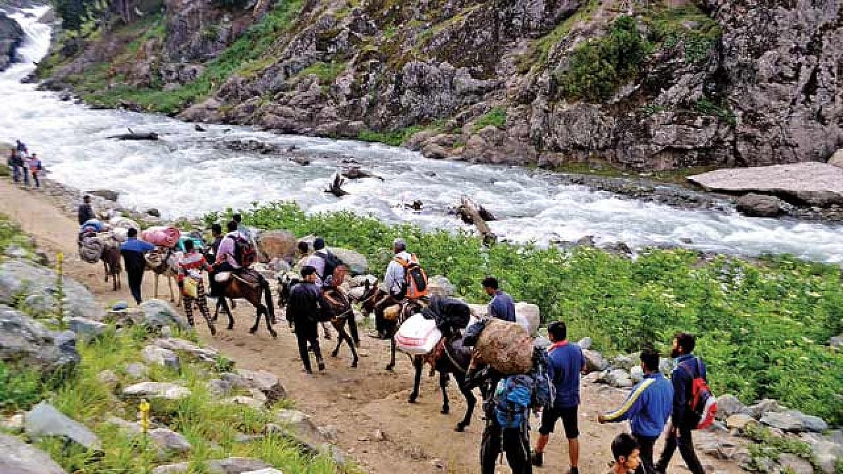 Amarnath Yatra suspended from Baltal route due to inclement weather 