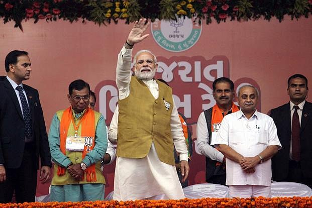 Congress: PM Modi should apologise to Manmohan Singh for remarks during Gujarat polls