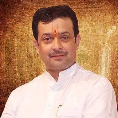 Spiritual guru Bhayyuji Maharaj commits suicide in MP