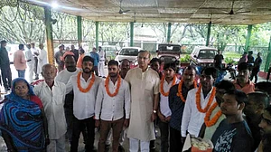 Jayant Sinha confirms lynching is BJP’s agenda by garlanding the lynch brigade