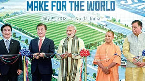 Murli Manohar Joshi finds ‘world’s biggest mobile factory’ in Noida no big deal