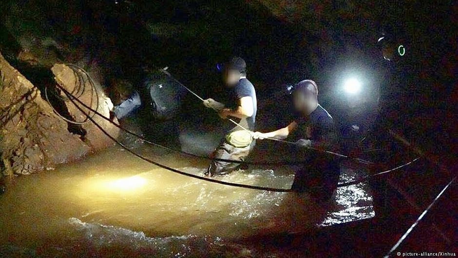 Rescuers find 12 Thai football players, coach alive  in cave after 9 days