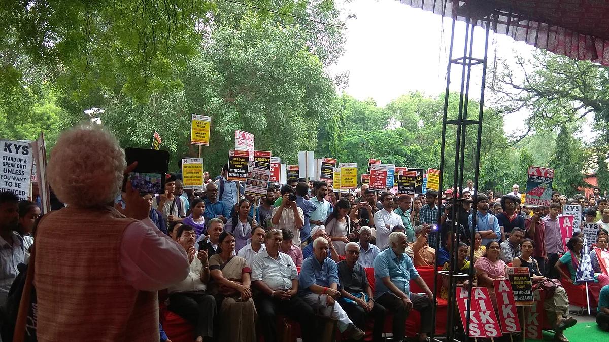 Hundreds turn up at Parliament Street, demand action against Sanatan Sanstha