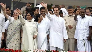 Opposition priority is not PM post but to oust BJP in 2019 LS polls