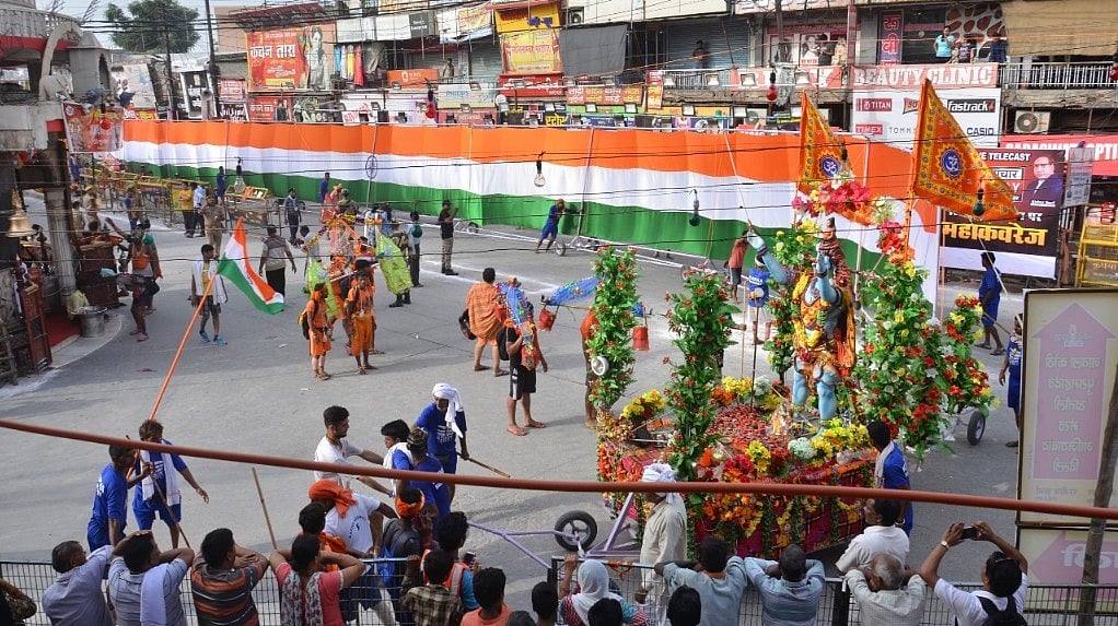 Hoping for  political gains, BJP makes use of traditional Kanwar Yatra