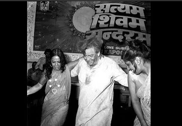 RK Studios ka jaana, dil ke armaanon ka mit jaana: Lata Mangeshkar 