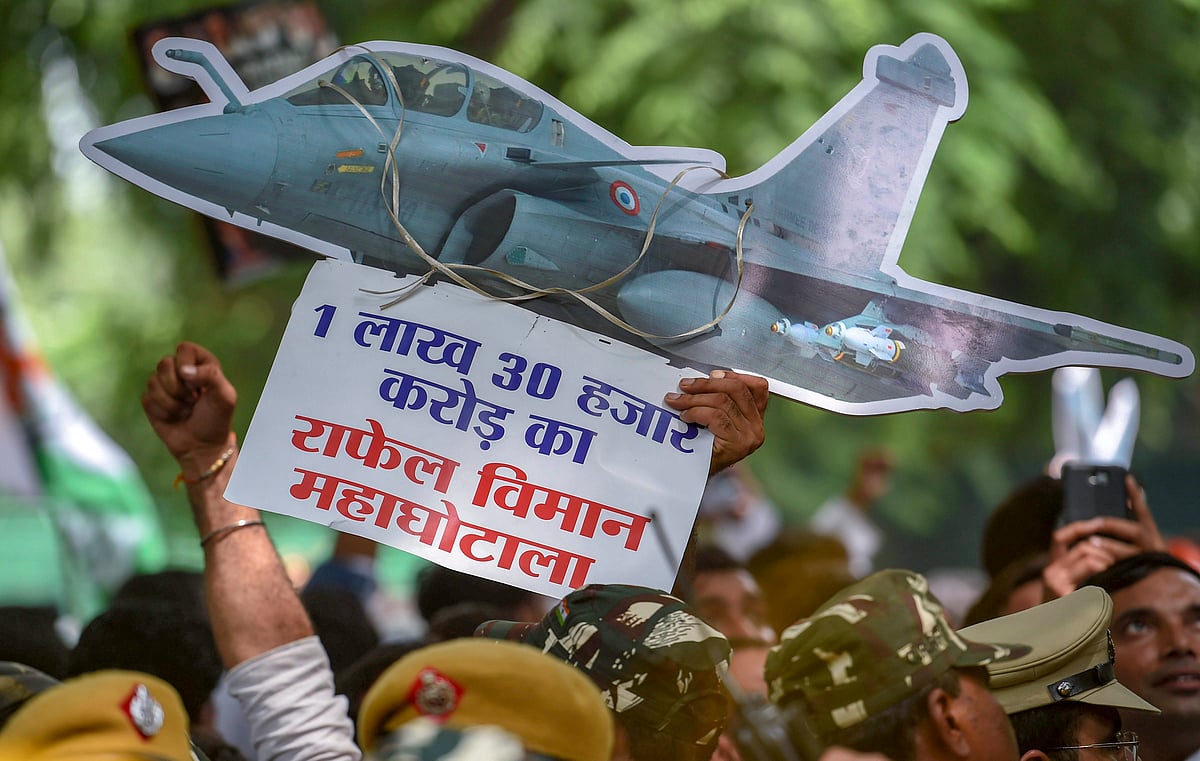 PM lying on Rafale & demonetisation, helping friends to turn black money into white: Rahul Gandhi 