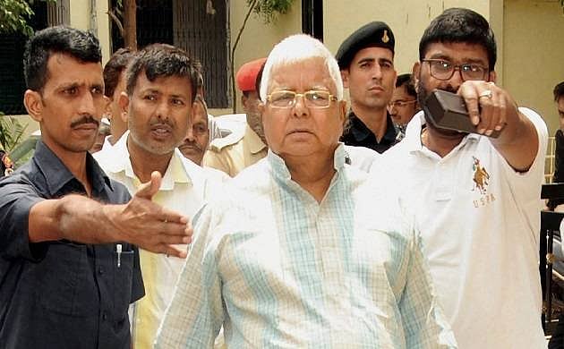 Fodder Scam: Ailing RJD chief Lalu Prasad surrenders in Ranchi CBI court  