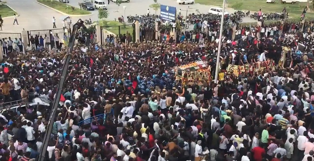 Live Updates: M Karunanidhi laid to rest on the Marina Beach