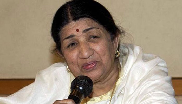 Story behind ‘Ae Mere Watan Ke Logo’, India’s most loved patriotic song