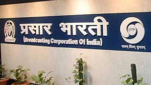 A Chennai based Prasar Bharti official suspended for “inadequate coverage of Modi’s visit to IIT Madras”