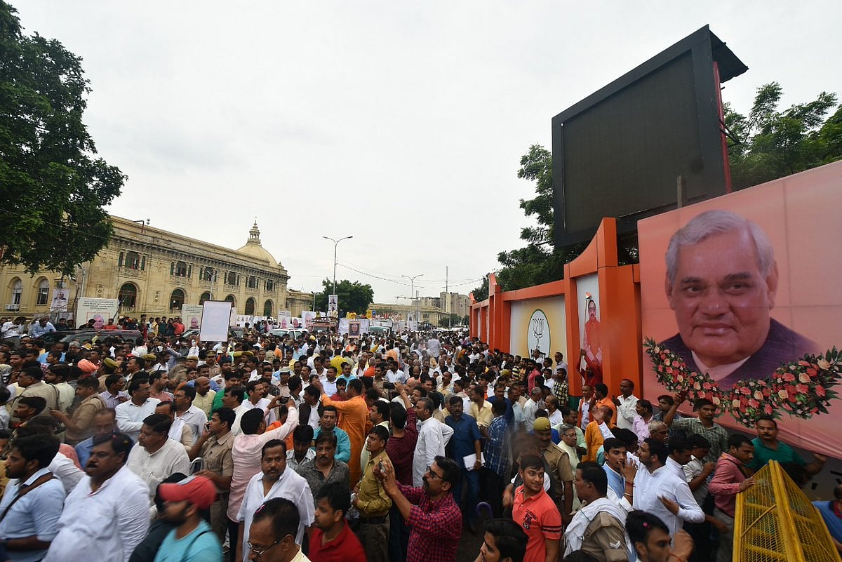 UP: Yogi govt shuts down Lucknow for immersion of Vajpayee’s ashes