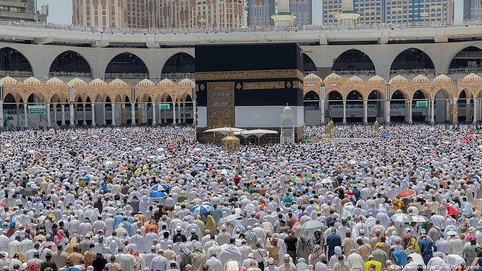 Hajj to begin amid political tensions between Saudi Arabia and Qatar