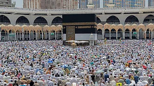 Hajj to begin amid political tensions between Saudi Arabia and Qatar
