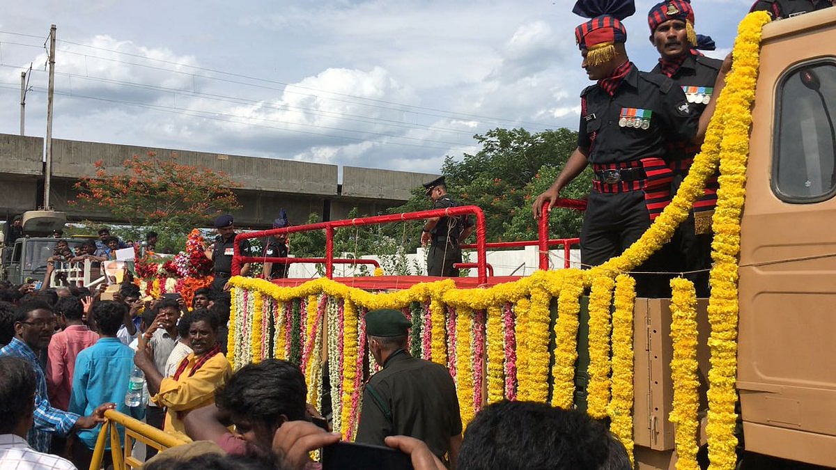 Live Updates: M Karunanidhi laid to rest on the Marina Beach