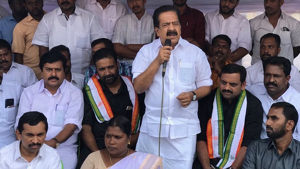 Ramesh Chennithala (at mike), Congress Leader of Opposition in the Kerala Legislative Assembly