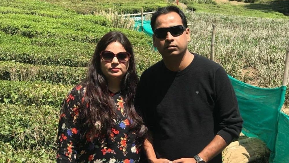 Lucknow-based Apple Inc executive Vivek Tiwari (right) was shot dead at close range in the wee hours of Saturday, September 29, allegedly by an Uttar Pradesh police constable