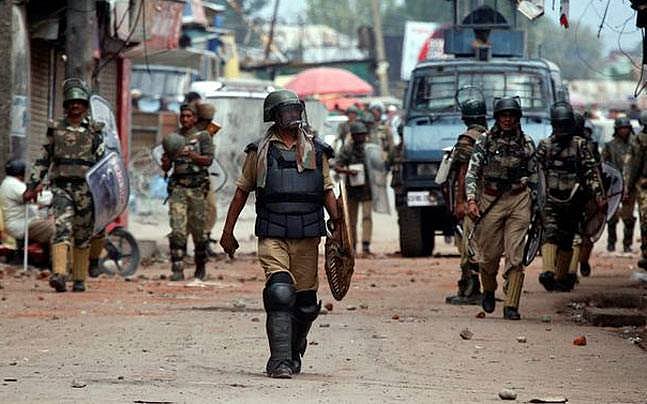 J&K: With ugly politics, situation turns more tragic and hopeless in the valley
